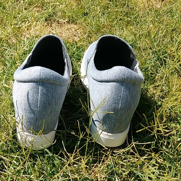 Women's Sneakers w Hidden Wedge - Picture 6 of 10